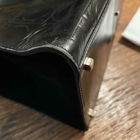 Salvatore Ferragamo handbag - Picture 9 of 16